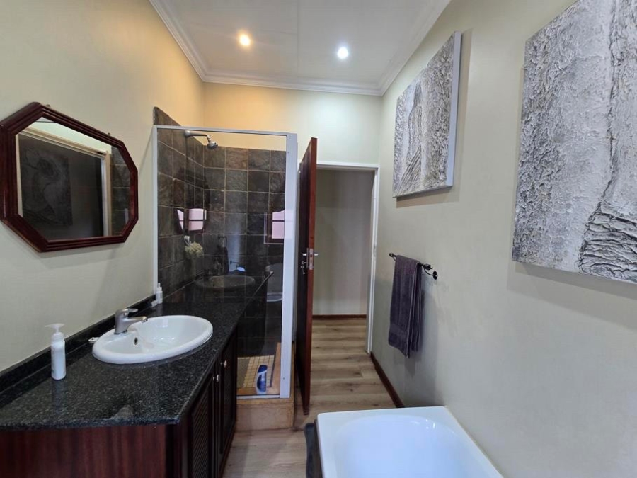 4 Bedroom Property for Sale in Wilkoppies North West